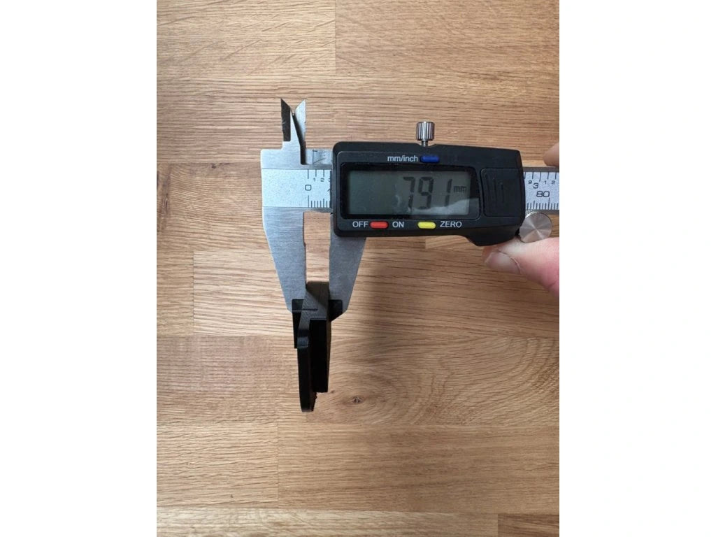 Magnētiskā Pārbaudes Durvju Sistēma 90° Leņķim EasyToTile